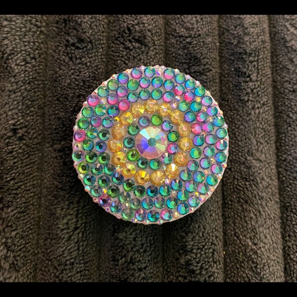 Rhinestone Pop Grip
